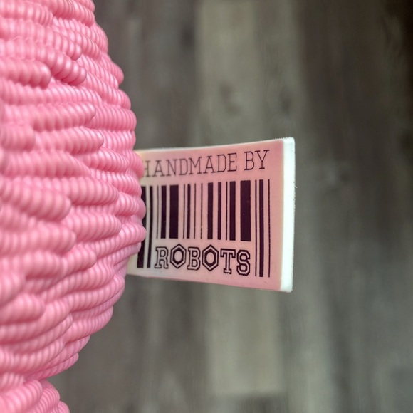 Handmade by robots - Picture 7 of 17